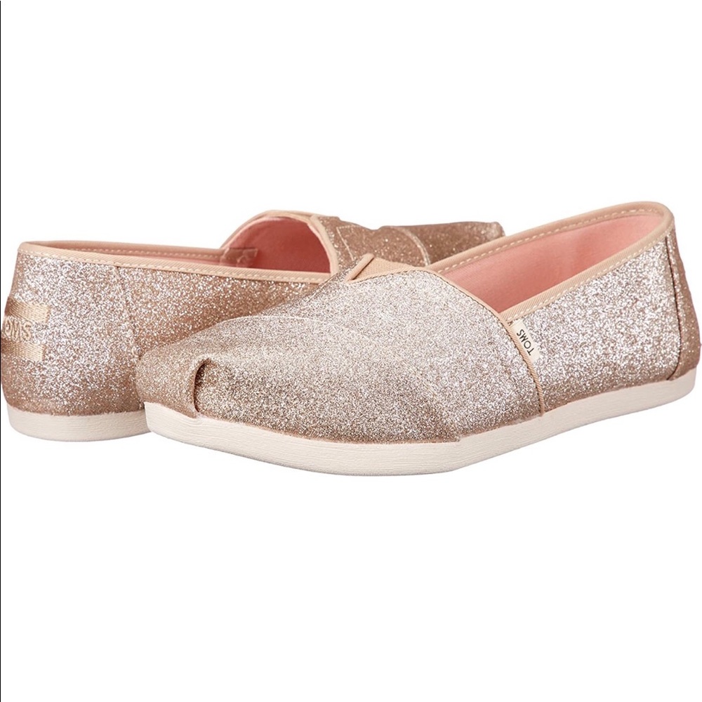 Women’s TOMS! Brand new, NEVER WORN!